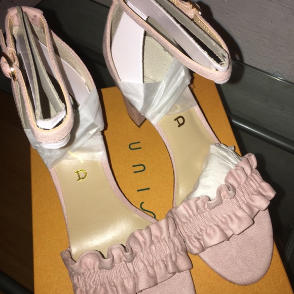 Unisa Heels - Picture 6 of 8